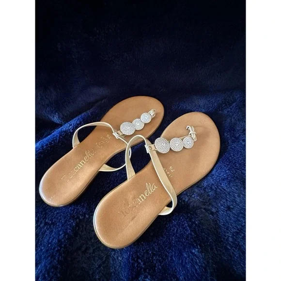Toscanella Sandals Womens Size 7.5 Beige Rhinestone Discs Thong Made In Italy - Picture 1 of 6